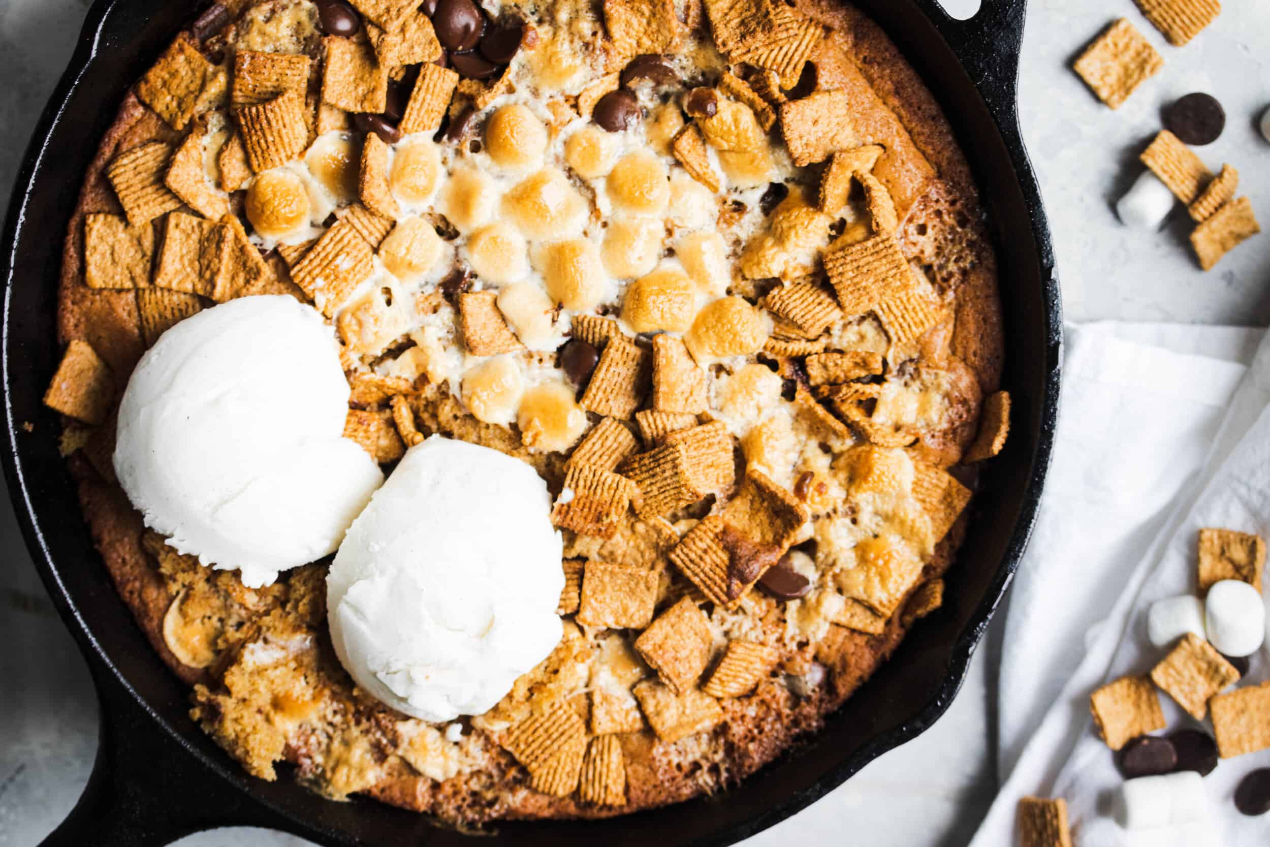 S'mores Cookie Skillet and Lodge Pan Set